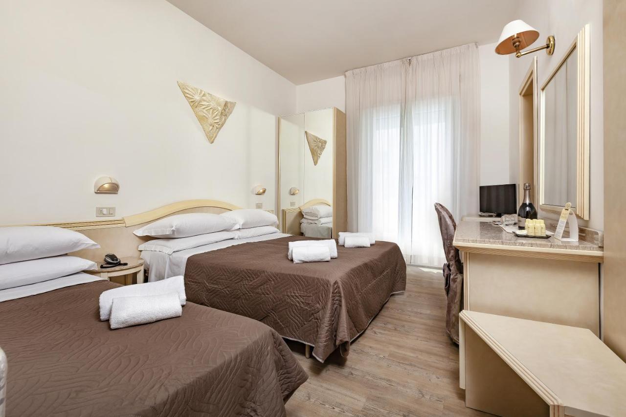 Ariminum Hotel Rimini Exteriör bild