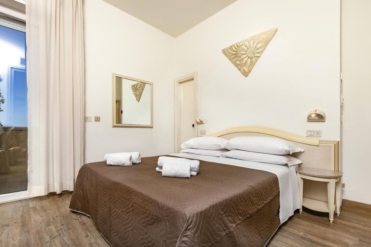 Ariminum Hotel Rimini Exteriör bild