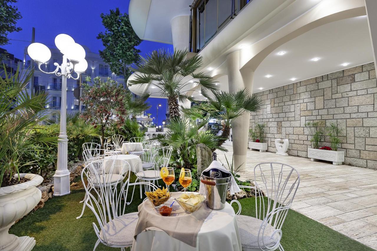 Ariminum Hotel Rimini Exteriör bild